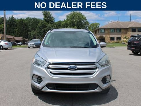 Used 2018 Ford Escape SE w/ SE Sync 3 Package FWD image 3