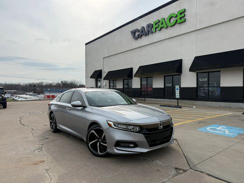 Used 2019 Honda Accord Sport image 1