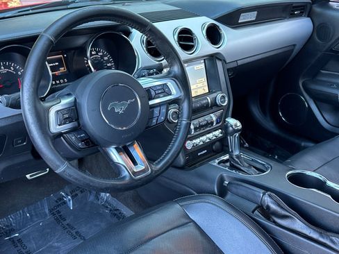 Used 2017 Ford Mustang Premium image 13
