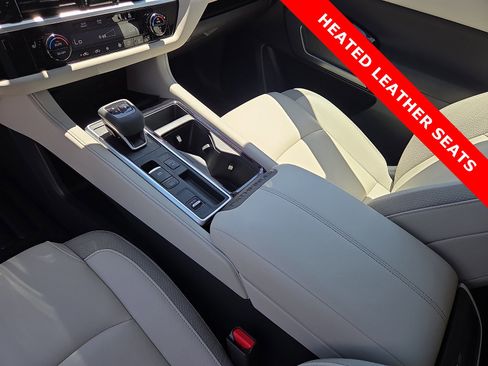 Used 2025 Nissan Pathfinder SL FWD image 25