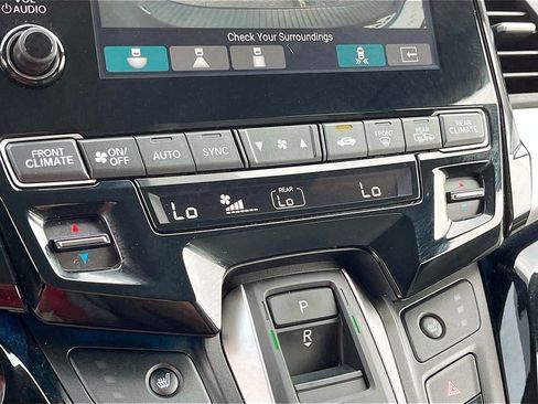 Used 2024 Honda Odyssey Touring image 16