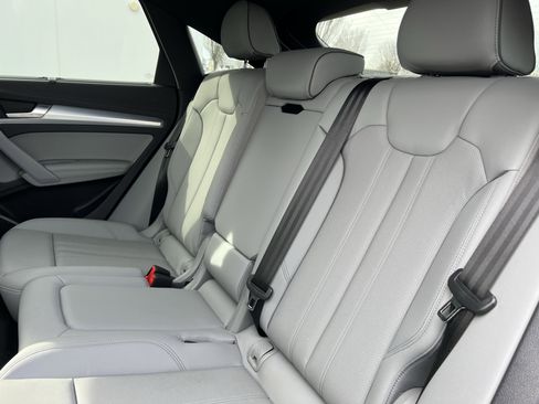 Used 2025 Audi Q5 2.0T Premium Plus image 33