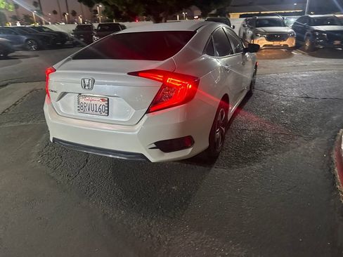 Used 2020 Honda Civic LX image 21