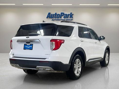 Used 2023 Ford Explorer XLT w/ Equipment Group 202A image 7