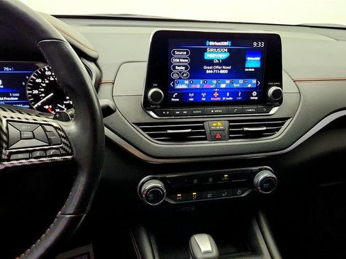 Used 2022 Nissan Altima 2.5 SR FWD image 17