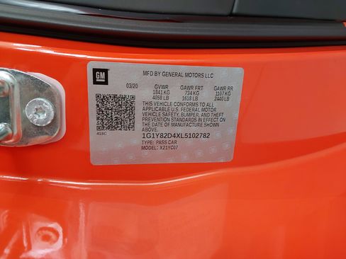 Used 2020 Chevrolet Corvette Stingray Premium Cpe w/ 3LT Preferred Equipment Group image 33