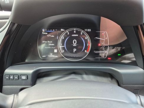 Used 2025 Lexus ES 350 w/ Premium Package FWD image 11