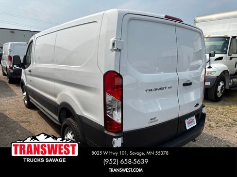 Used 2025 Ford Transit 150 Low Roof AWD image 2