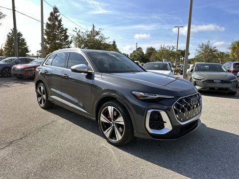 Used 2025 Audi SQ5 Premium Plus image 7