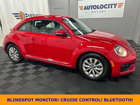 Used 2019 Volkswagen Beetle 2.0T S FWD image 1