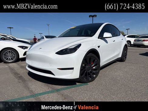 Used 2023 Tesla Model Y Performance AWD/4WD image 1