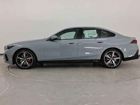 New 2026 BMW 530i w/ M Sport Package image 2