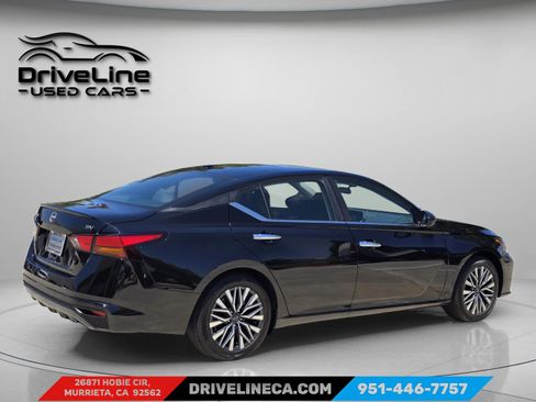 Used 2024 Nissan Altima 2.5 SV image 7