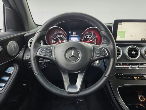 Used 2017 Mercedes-Benz GLC 300 4MATIC image 23