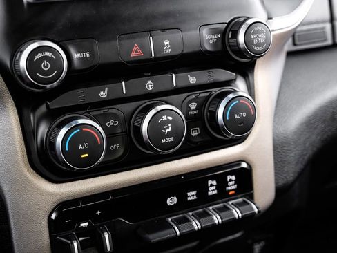 Used 2020 RAM 2500 Laramie image 22