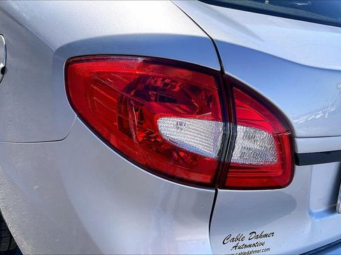 Used 2013 Ford Fiesta S image 27