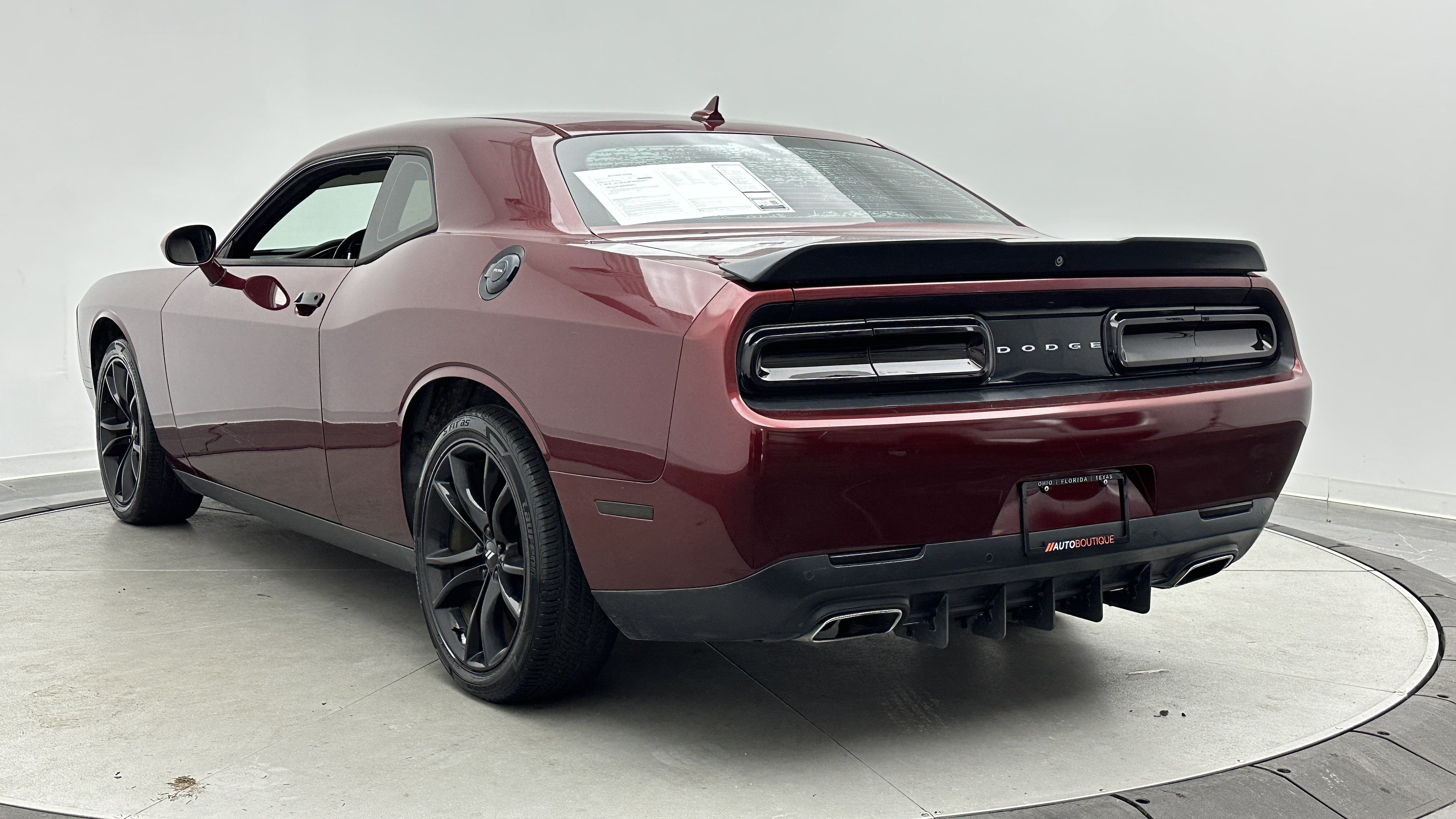 Used 2018 Dodge Challenger SXT Plus RWD image 5