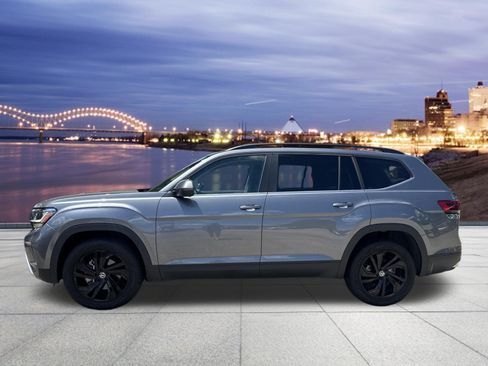 Certified 2023 Volkswagen Atlas SE w/ Panoramic Sunroof Package FWD image 2