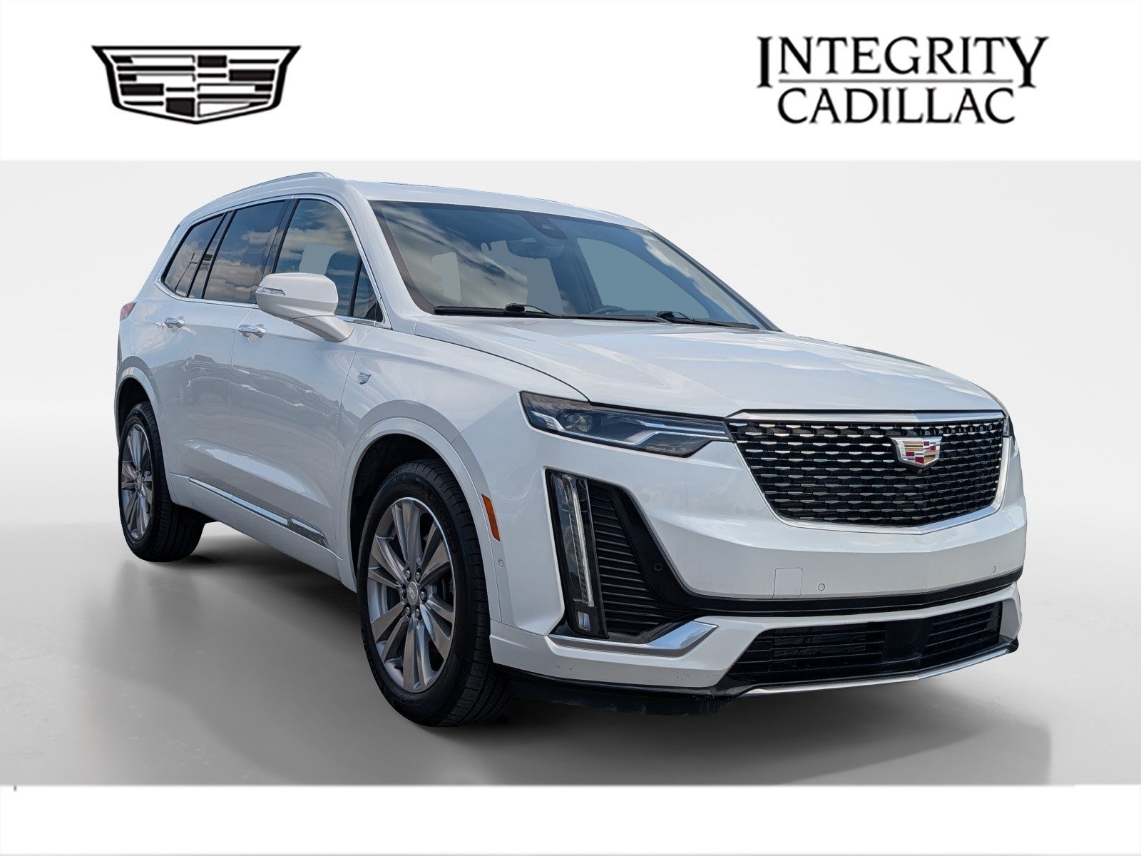 Used 2023 Cadillac XT6 Premium Luxury w/ Technology Package AWD/4WD image 1