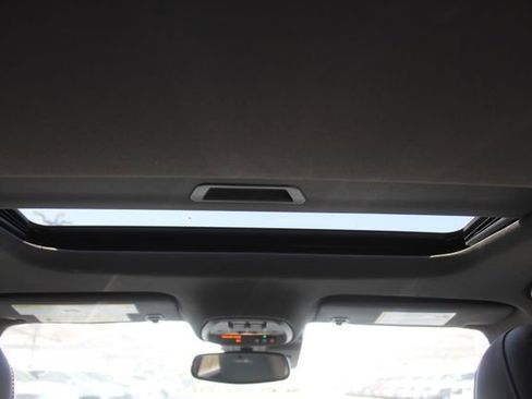 Used 2025 Buick Envista Avenir FWD image 18