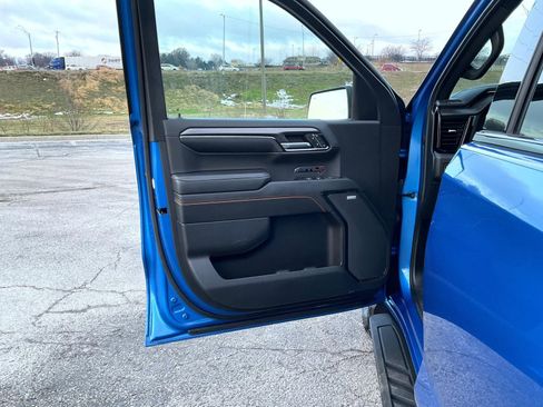 Certified 2024 GMC Sierra 1500 AT4 w/ Technology Package image 9