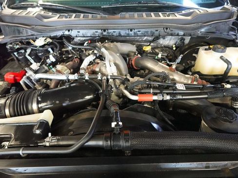 Used 2024 Ford F350 Platinum w/ Tremor Off-Road Package AWD/4WD image 36