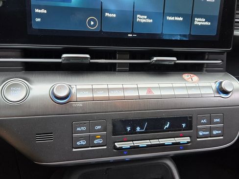 Used 2024 Hyundai Kona SEL FWD image 18