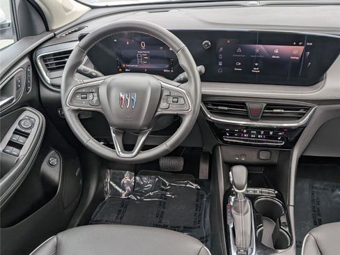 Used 2025 Buick Encore GX Avenir w/ Avenir Technology Package image 18