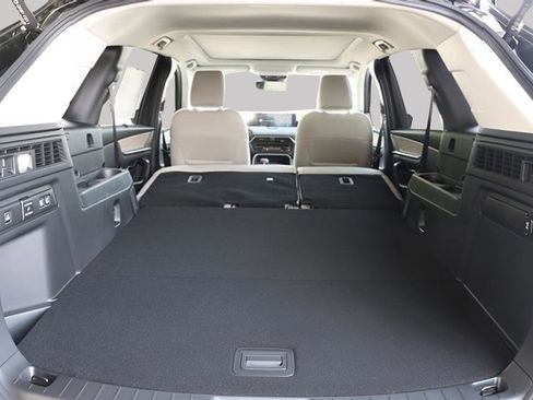 New 2025 MAZDA CX-70 Plug-In Hybrid w/ Premium Pkg image 12