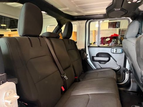 Used 2023 Jeep Wrangler Unlimited w/ Cold Weather Group AWD/4WD image 21