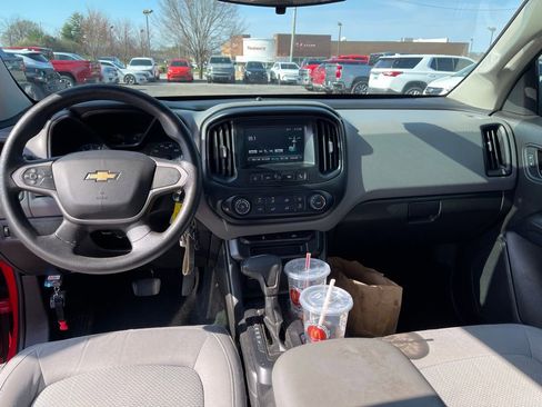 Used 2018 Chevrolet Colorado W/T w/ WT Convenience Package image 10