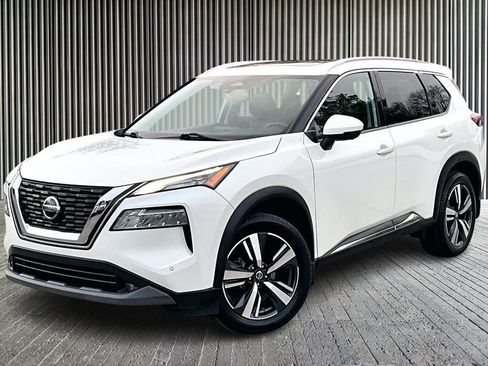 Used 2021 Nissan Rogue SL w/ Premium Package image 13