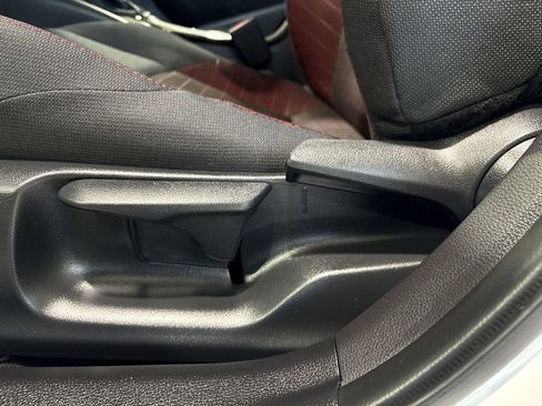 Certified 2025 Toyota Corolla SE image 12