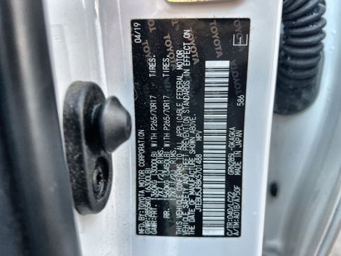 Used 2019 Toyota 4Runner TRD Off-Road Premium image 28