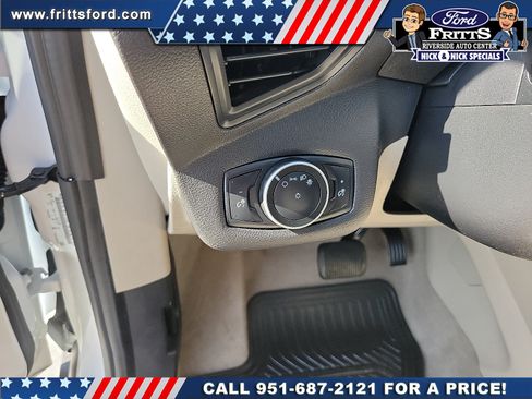 Used 2016 Ford C-MAX SE w/ Interior Protection Package FWD image 12
