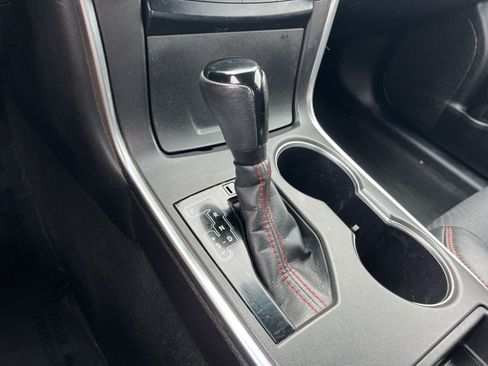 Used 2016 Toyota Camry SE FWD image 21