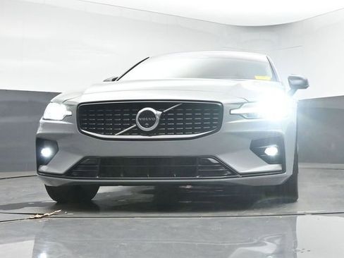 Used 2024 Volvo S60 B5 Plus w/ Climate Package FWD image 12