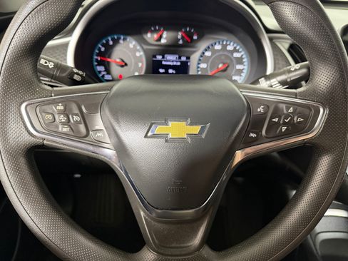 Used 2023 Chevrolet Malibu LT FWD image 13