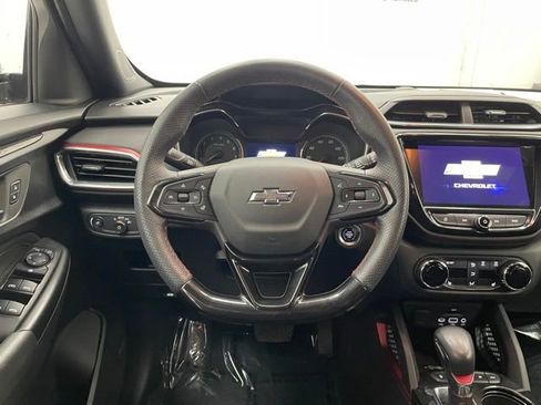 Certified 2022 Chevrolet TrailBlazer RS w/ Technology Package image 11