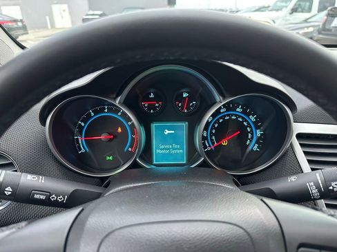 Used 2014 Chevrolet Cruze LT w/ Technology Package image 19