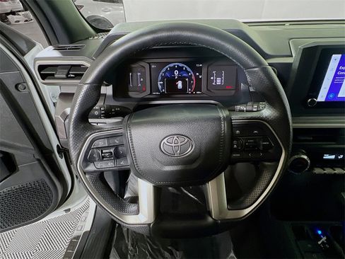 Certified 2025 Toyota 4Runner SR5 image 11