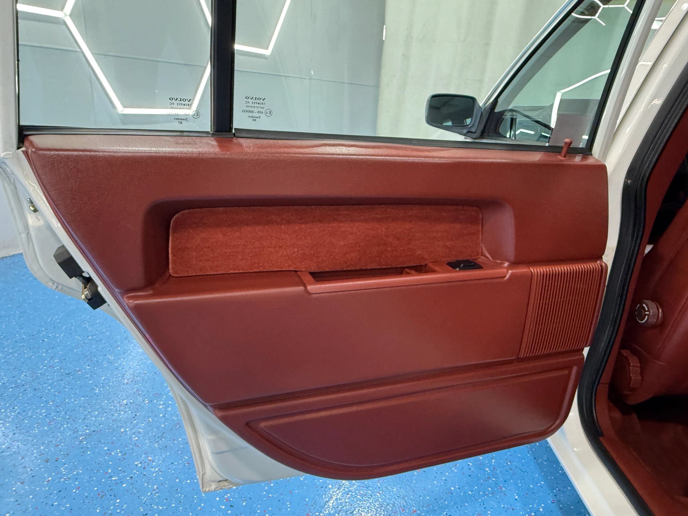 Used 1988 Volvo 740 GLE RWD image 23