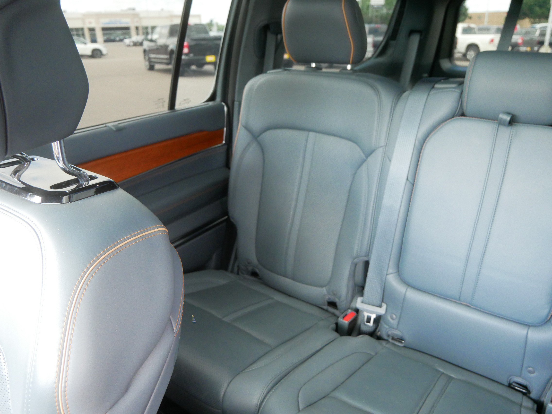 Used 2022 Jeep Grand Wagoneer Series II w/ Flexible Seating Group AWD/4WD image 12