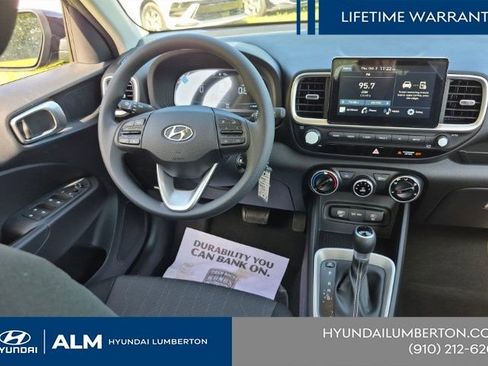 New 2026 Hyundai Venue SE FWD image 23