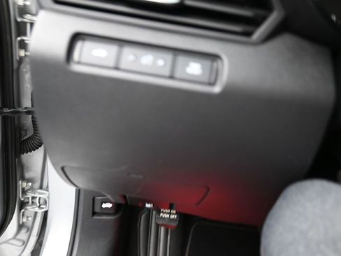 Used 2024 Nissan Altima 2.5 SV image 12