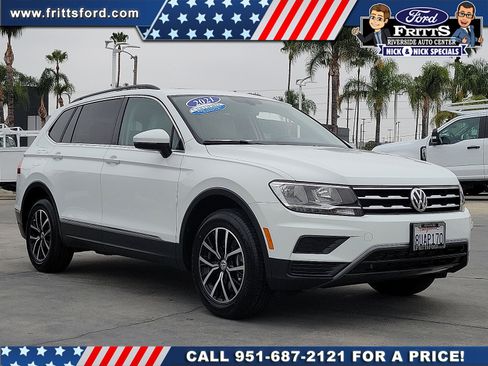 Used 2021 Volkswagen Tiguan SE w/ Panoramic Sunroof Package FWD image 21
