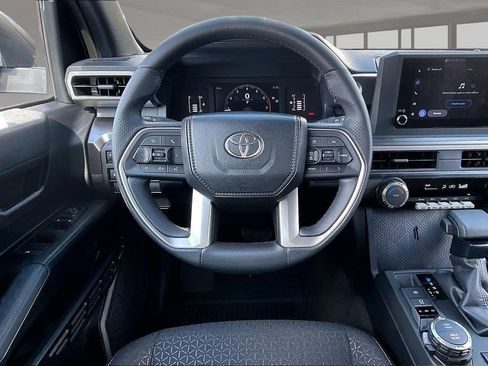 Used 2026 Toyota 4Runner SR5 AWD/4WD image 5