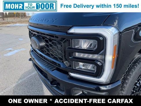 Used 2025 Ford F350 XLT w/ Black Appearance Package image 9