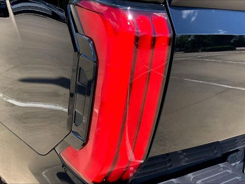 Used 2024 Toyota Tundra SR5 w/ SR5 Premium Package RWD image 27