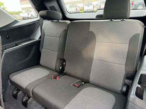 Used 2021 Chevrolet Traverse LT AWD/4WD image 24